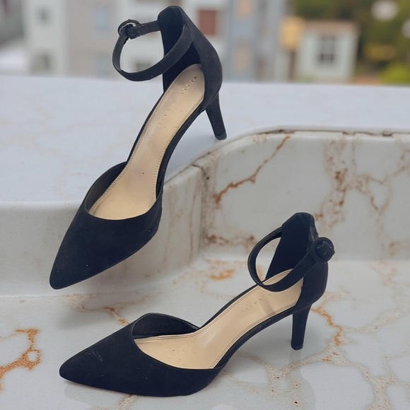 Kelly & Katie Shoes - Kelly & Katie Black Ankle Strap Heels Size 10